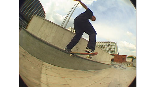 Graham Thoms "En Limbo" VX Part