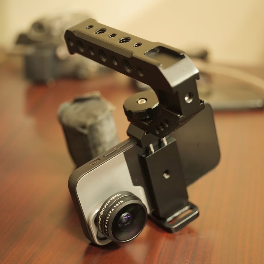 Metal Phone Clip with Cold Shoe Mount - Trabajando Skate Apparel